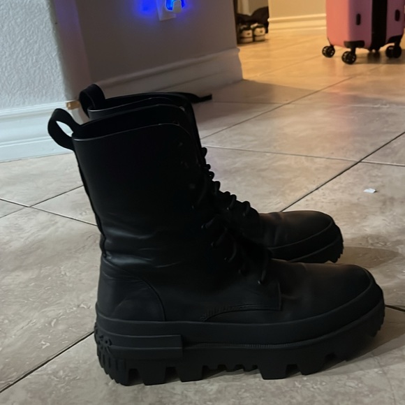 Moncler High (3-3.9 in) Heel Height Boots for Women for sale  Moncler Women’s Lace-up Black Combat Boots (Size Women’s 9)
